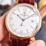 コピー時計のバックルには「PATEK PHILIPPE」定番ロゴが刻印されており